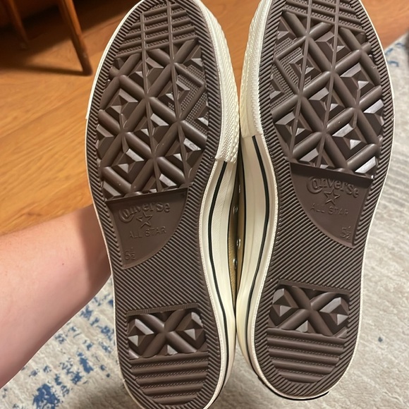 NWOT. Mustard color Converse high top shoes. Women’s size 7.5 men’s size 5.5. - Picture 6 of 7